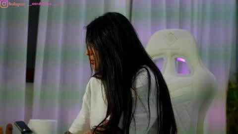 Dee online show from 04-06-26, 12:50