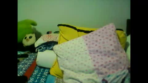 Snapshot of perlita070822 chatting on 12-24-24, 04:55 perlita070822 online show from 12-24-24, 04:55