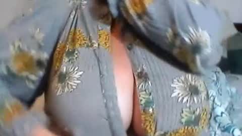 Snapshot of perlita070822 chatting on 08-02-26, 02:32 perlita070822 online show from 08-02-26, 02:32
