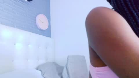 pervert_shydoll online show from 04-24-26, 04:15