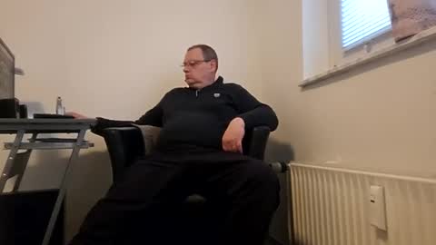 peter_03041976 online show from 12-09-24, 10:43