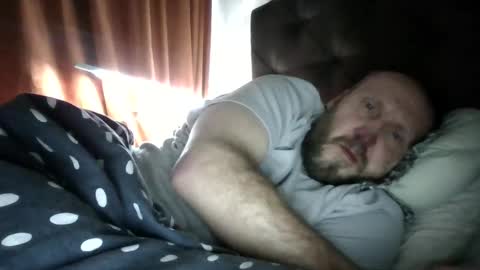 Snapshot of peterpeters443 chatting on 01-11-26, 01:38 jelle online show from 01-11-26, 01:38