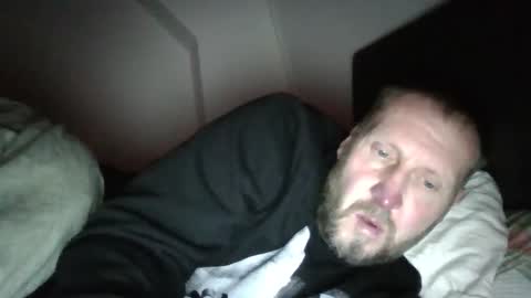 Snapshot of peterpeters443 chatting on 04-03-26, 03:54 jelle online show from 04-03-26, 03:54