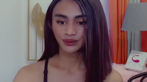 Snapshot of petite_barbie88 chatting on 06-15-26, 04:15 petite_barbie88 online show from 06-15-26, 04:15