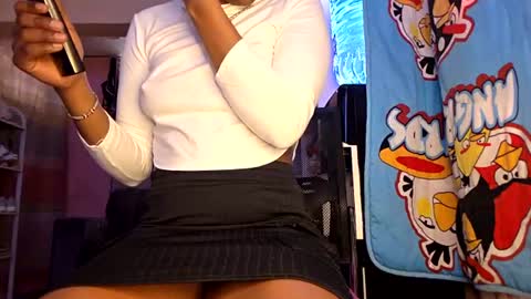 Petite loverr online show from 07-06-26, 06:10