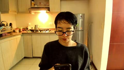 Lunna online show from 05-30-26, 01:25