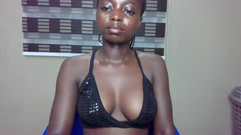 petitexxebony online show from 05-16-26, 07:34