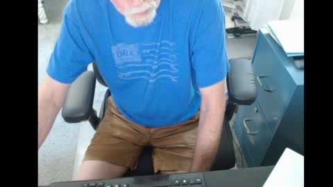 Snapshot of pg19531107 chatting on 04-12-26, 01:49 Paul online show from 04-12-26, 01:49
