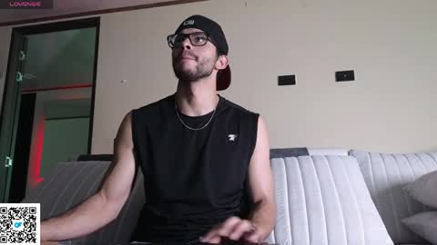 phantom_bigger1 online show from 04-01-26, 04:48