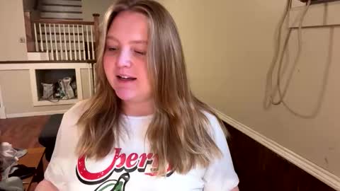 Snapshot of phatassblond chatting on 01-06-26, 05:05 PhatAssBlond online show from 01-06-26, 05:05