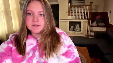 Snapshot of phatassblond chatting on 01-10-26, 04:53 PhatAssBlond online show from 01-10-26, 04:53