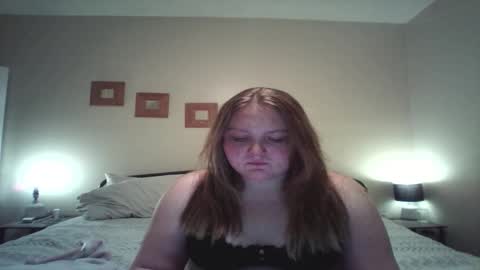 Snapshot of phatassblond chatting on 01-18-26, 01:42 PhatAssBlond online show from 01-18-26, 01:42