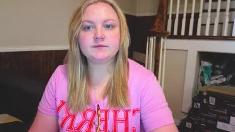 Snapshot of phatassblond chatting on 02-14-26, 06:15 PhatAssBlond online show from 02-14-26, 06:15