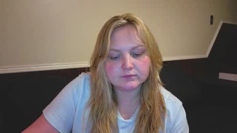 Snapshot of phatassblond chatting on 02-18-26, 03:13 PhatAssBlond online show from 02-18-26, 03:13