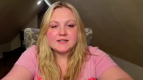 Snapshot of phatassblond chatting on 05-22-26, 02:40 PhatAssBlond online show from 05-22-26, 02:40