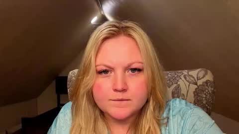 Snapshot of phatassblond chatting on 05-22-26, 10:04 PhatAssBlond online show from 05-22-26, 10:04