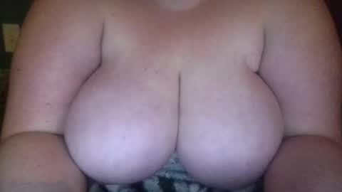 Snapshot of phatpussy42dd chatting on 10-18-25, 01:41 phatpussy42DD online show from 10-18-25, 01:41
