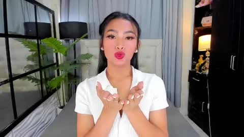 phenomenal_ivy online show from 05-22-26, 12:00