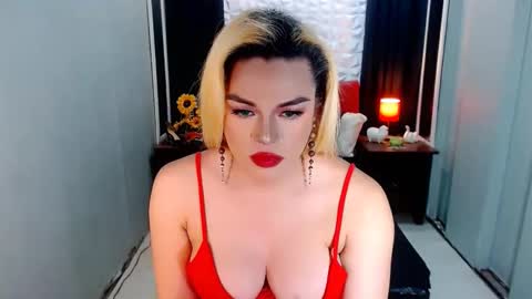 Snapshot of phenominalduodiva chatting on 03-10-26, 06:07 cervena online show from 03-10-26, 06:07