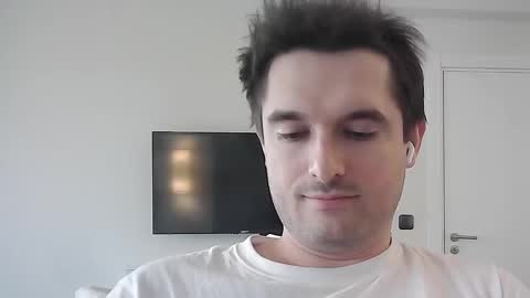 PhilipBorison online show from 02-11-26, 01:16