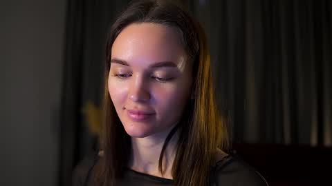 Snapshot of philippabrainard chatting on 02-01-25, 11:32 Hello guys Sweet Scarlett here NEXT LIVE 5AM 2 gmt online show from 02-01-25, 11:32