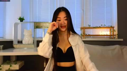 Snapshot of philippabrainard chatting on 02-10-25, 05:03 Hello guys Sweet Scarlett here NEXT LIVE 5AM 2 gmt online show from 02-10-25, 05:03