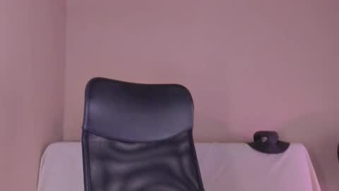 phoenixx_x online show from 03-26-26, 09:42