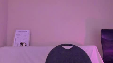 phoenixx_x online show from 04-07-26, 07:58