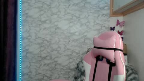 Snapshot of pia_intownx chatting on 06-14-26, 01:13 Ms Pia online show from 06-14-26, 01:13