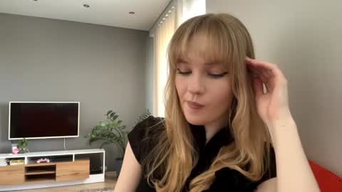 Kristie online show from 06-15-26, 11:18