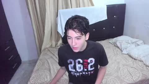 picaszomilos350 online show from 02-15-26, 05:59