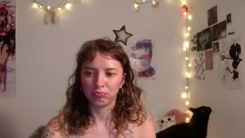 Snapshot of pikawiii chatting on 12-07-24, 03:58 ill be back on monday 18th of november online show from 12-07-24, 03:58