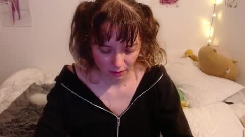 Snapshot of pikawiii chatting on 01-23-25, 01:51 ill be back on monday 18th of november online show from 01-23-25, 01:51