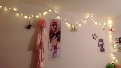 Snapshot of pikawiii chatting on 02-07-25, 02:08 ill be back on monday 18th of november online show from 02-07-25, 02:08