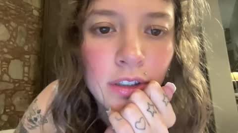 Snapshot of pikawiii chatting on 02-23-25, 05:56 ill be back on monday 18th of november online show from 02-23-25, 05:56