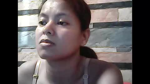 Snapshot of pinayhairyflower chatting on 03-22-26, 08:40 Nica online show from 03-22-26, 08:40