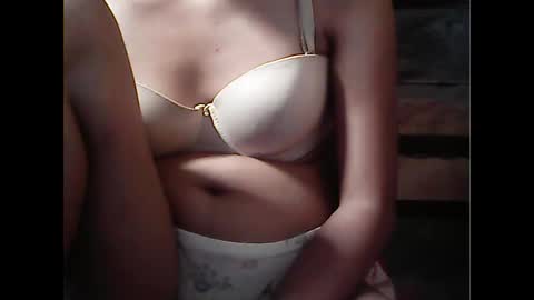 Snapshot of pinayhairyflower chatting on 03-27-26, 08:26 Nica online show from 03-27-26, 08:26