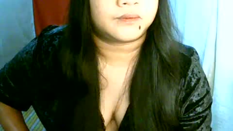 Snapshot of pinayjona chatting on 07-04-26, 12:33 pinayjona online show from 07-04-26, 12:33