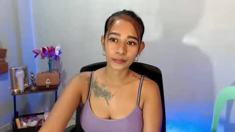 pinaymorena_renelda online show from 11-20-25, 06:24