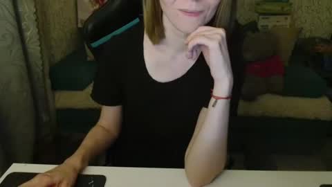 Snapshot of pink_martinis chatting on 09-10-25, 04:29 Pink MartinIS online show from 09-10-25, 04:29