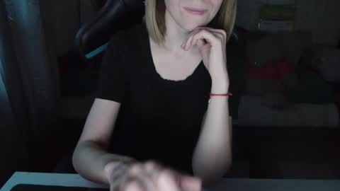 Snapshot of pink_martinis chatting on 09-14-25, 04:06 Pink MartinIS online show from 09-14-25, 04:06