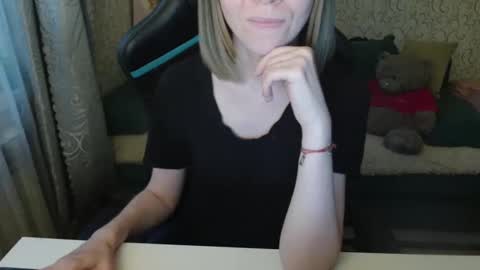 Snapshot of pink_martinis chatting on 09-22-25, 03:47 Pink MartinIS online show from 09-22-25, 03:47