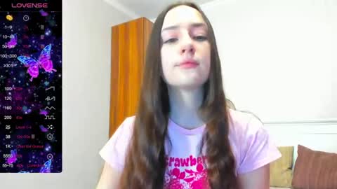 pink_soda33 online show from 06-22-26, 05:59