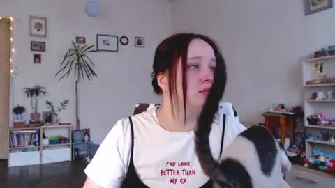 Sony online show from 04-04-26, 08:01