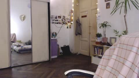 Sony online show from 04-04-26, 08:06