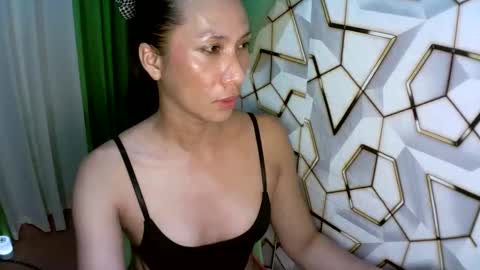 pink_ugbugan online show from 01-13-26, 12:38
