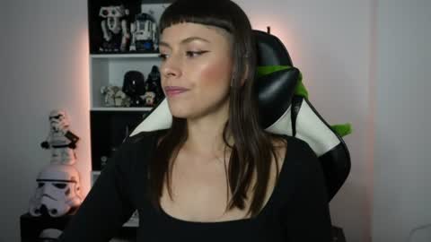 Emily online show from 07-01-26, 12:01