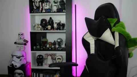 Emily online show from 07-23-26, 05:22