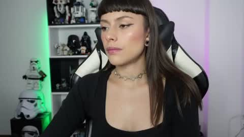Emily online show from 08-04-26, 05:48