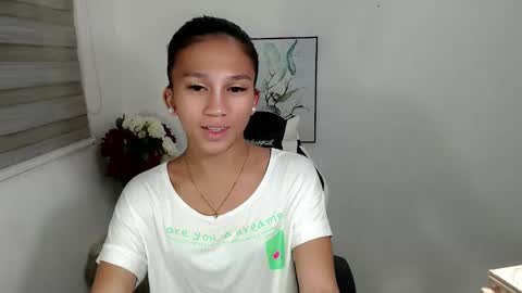 pinkdollbaby_ online show from 04-22-26, 11:45